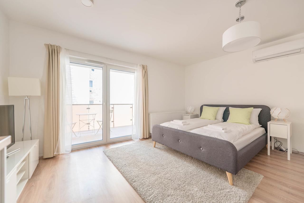Oasis Apartments At Broadway Residence Budapest Eksteriør billede